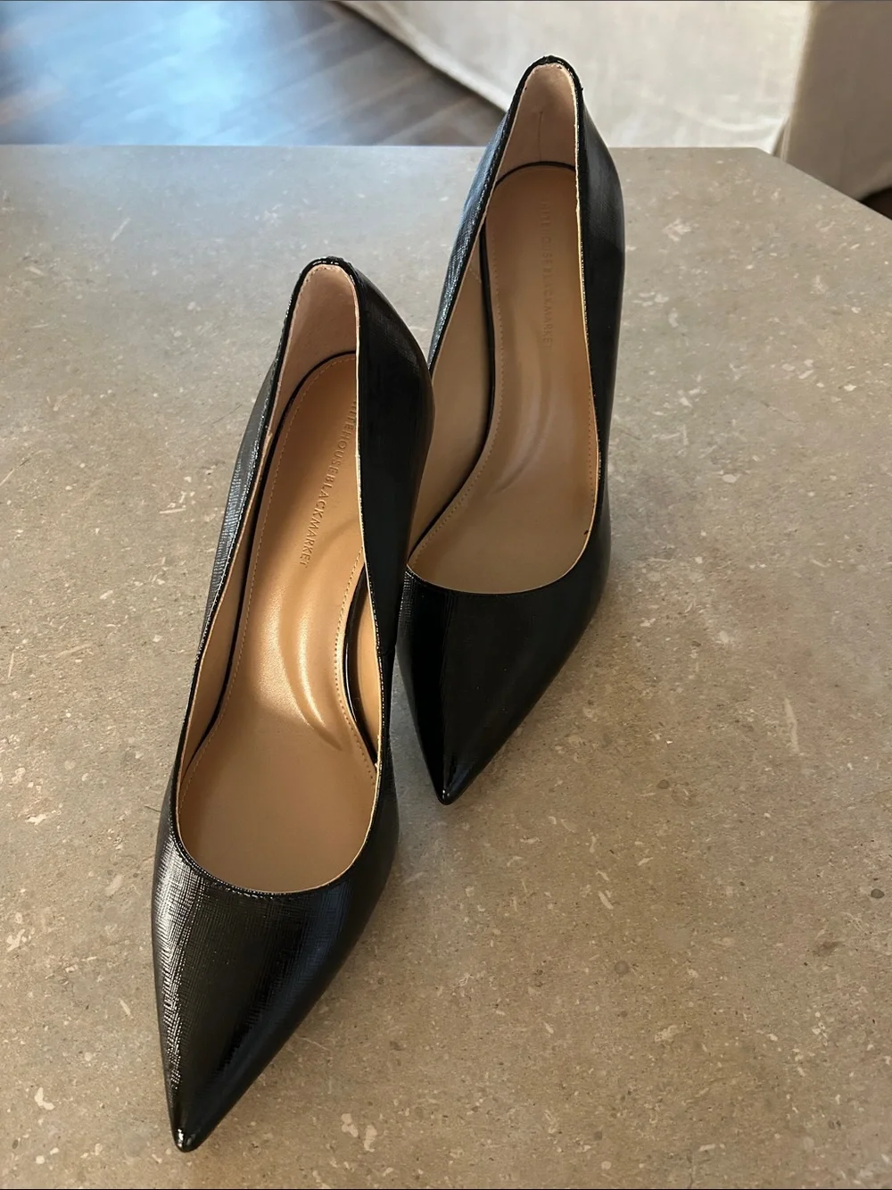 Black and White Pointed-Toe Women's Pumps- brand new- worn once.
